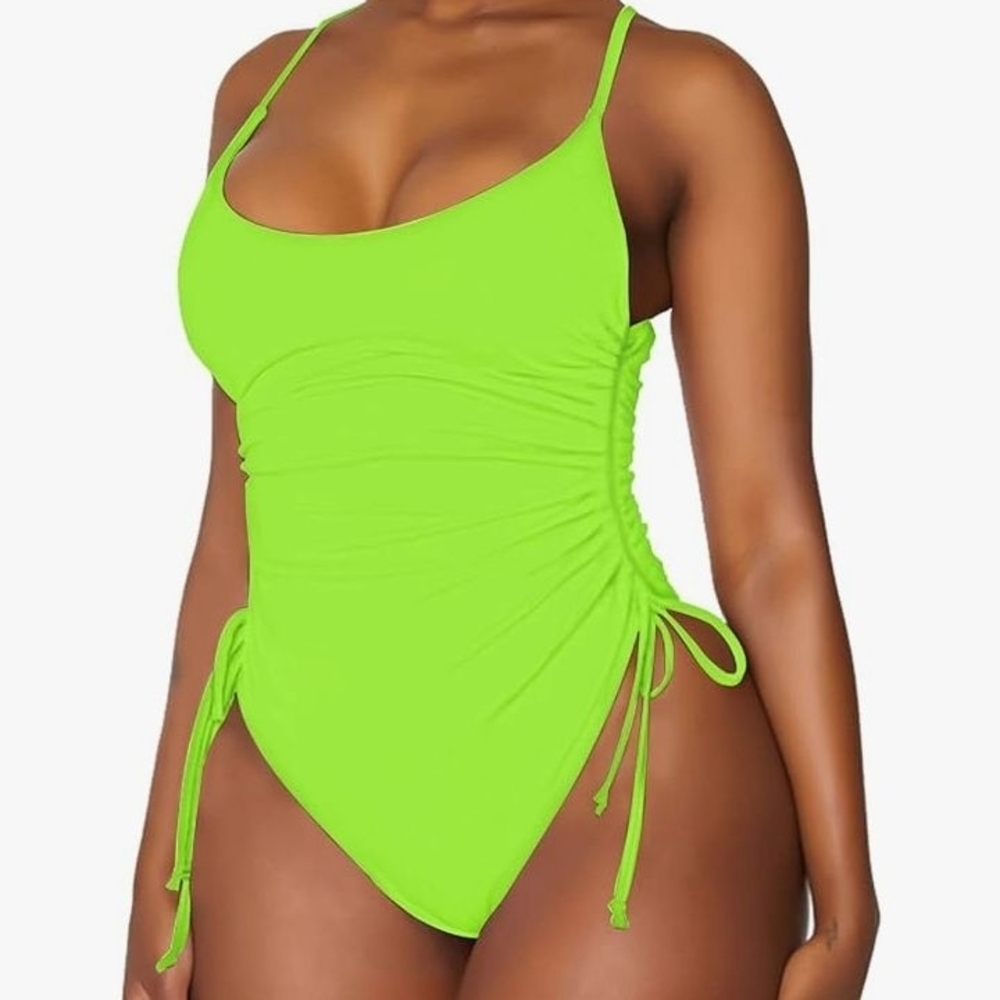 Vibrant Green Women's Swimsuit Size Small NWT